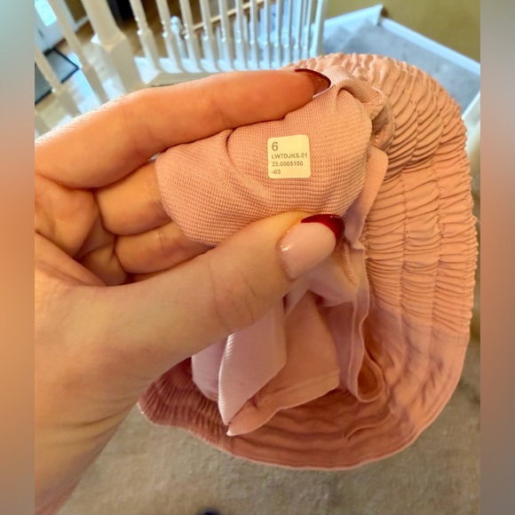 Lululemon Hottie Hit High Rise 4” Short in Pink Haze - Picture 8 of 15